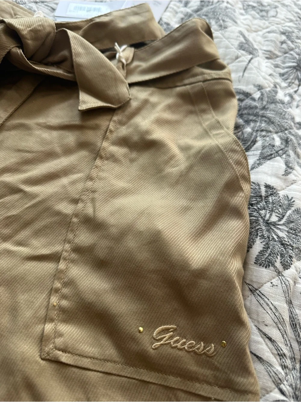 Guess Olive-Tan Tie-Waist High-Rise Women's Shorts size M